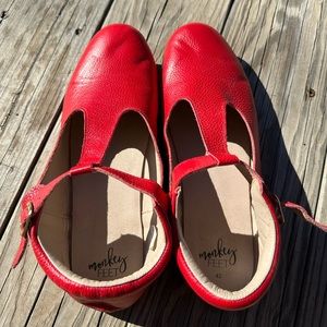 ❤️❤️❤️Womans T-strap flats❤️❤️❤️